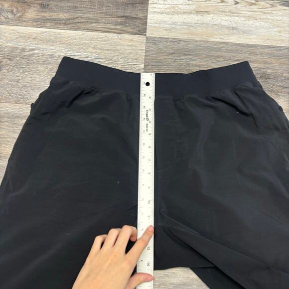 Fabletics Black Mens 32 Pull-On Lightweight Zipper Pocket Athletic Gym Short - Picture 4 of 10